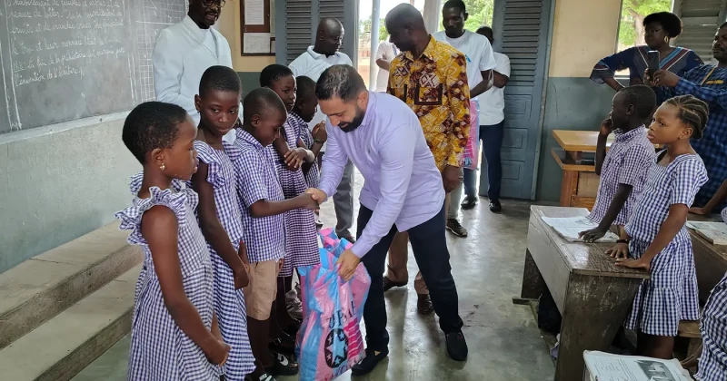 l-a2pl-recompense-les-meilleurs-eleves-de-l-ecole-du-port-de-lome-1